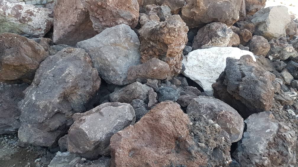 سنگ پا مناسب ابنما هر یک تن هشتصد یک نیسان مبلغ 1میلیون 350 هزار تومان
